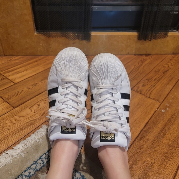 Adidas White and Black Sneakers - Picture 7 of 8